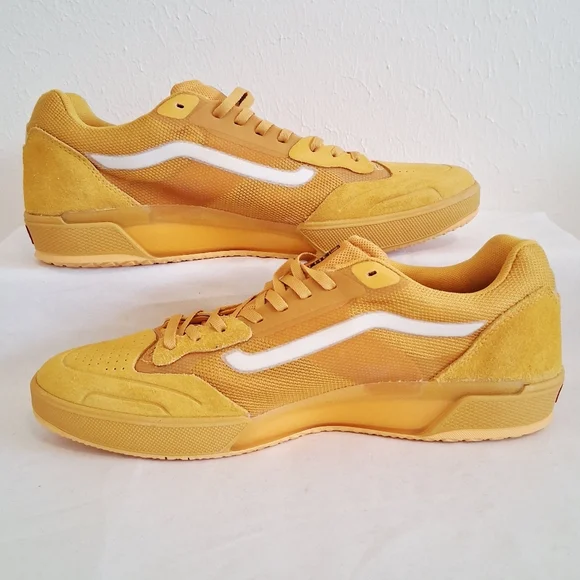 Vans Ave Pro 2.0 Gold Suede Skateboarding